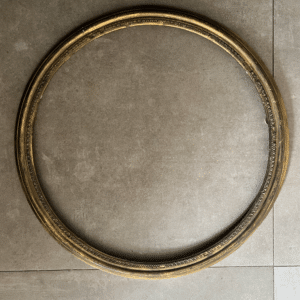 Antique Round Frame